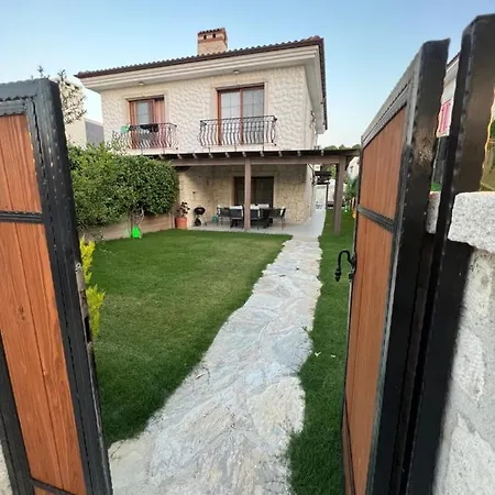 Nar Villa *
